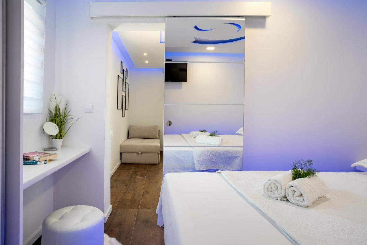 Jure Apartment *